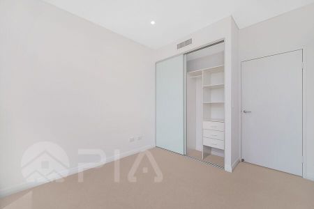 Spacious 2 bedroom apartment for lease**Entry from Block C via Belmore st** - Photo 2