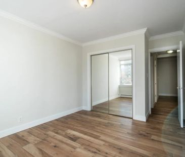 Barclay Towers - Photo 3