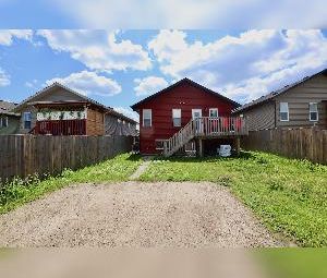 2 Bed 1 Bath Walkout Suite Timberstone Red Deer - Photo 2