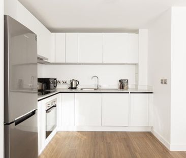 2 bedroom apartment to rent - Photo 2