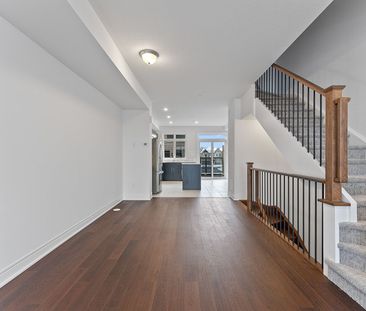 For Lease - 2140 Trafalgar Rd Road Unit# 47, Oakville, Ontario - Photo 2