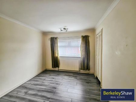 3 bedroom semi-detached house to rent - Photo 2