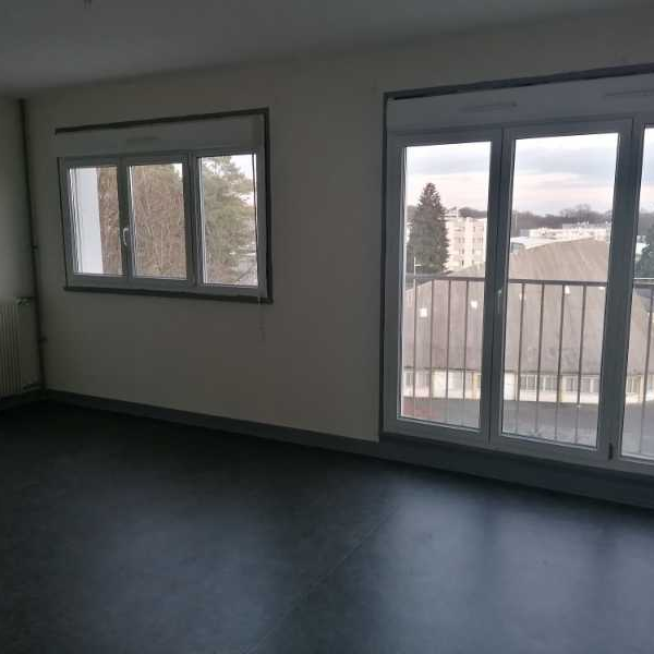 Location : Appartement 3 pièces 66 m2 – BETHONCOURT - Photo 1