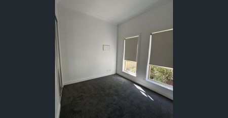 Low Maintenance Villa in a Great Location - Photo 2