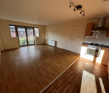 Fremington Court, Coventry, CV1 - Photo 2