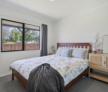 Magnificent on Meander - Welcome Bay - Photo 5