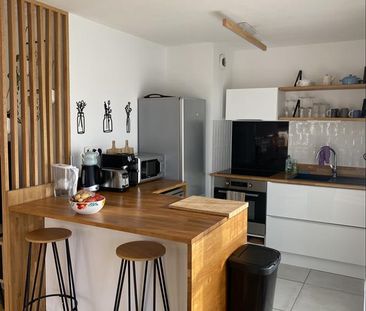 2 pièces - Meublé - 48,6 m² - 2ème étage - Colocation non autorisée - Photo 2