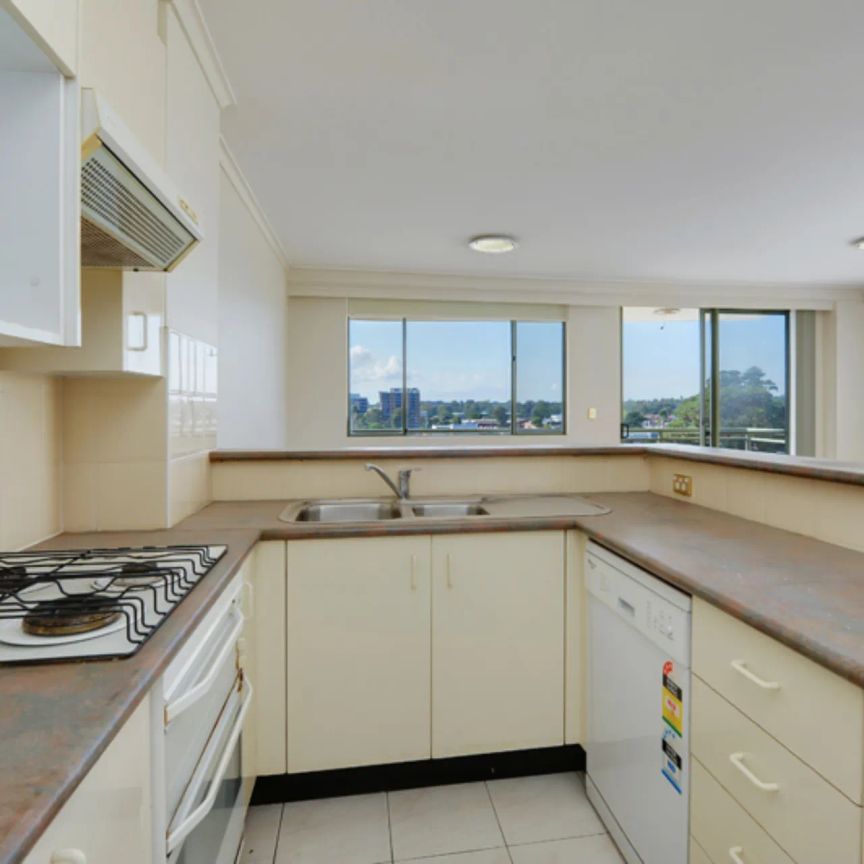 Central Hornsby Living - Photo 1