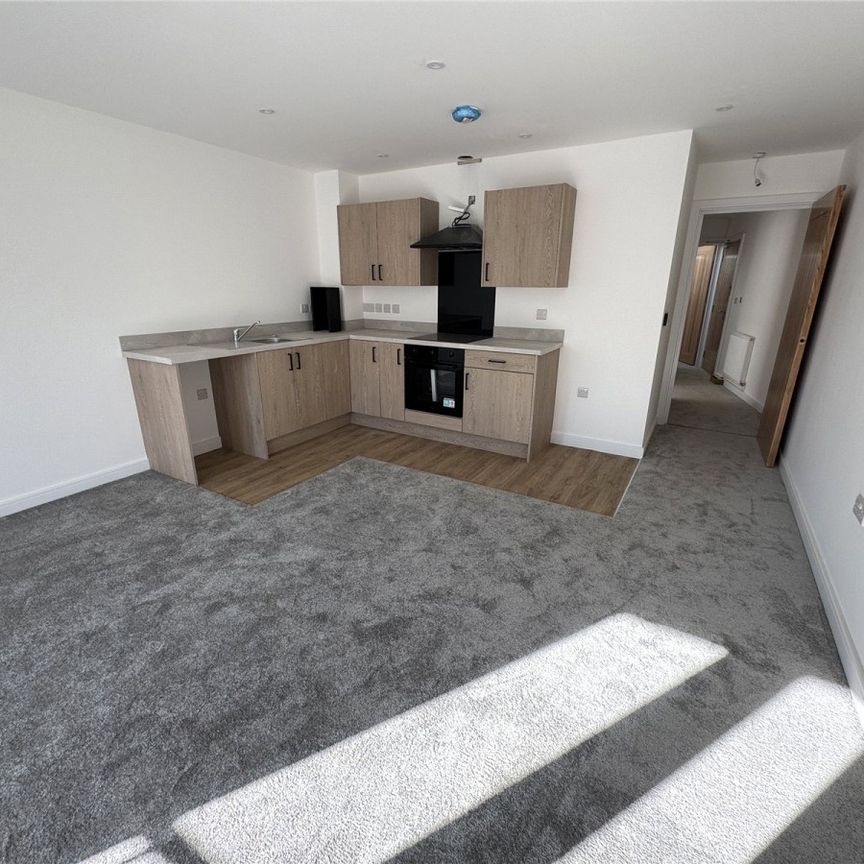 Holborn Place, Bulwell, Nottingham, Nottinghamshire, NG6 - Photo 1