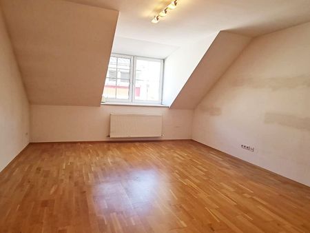 NASCHMARKT-NÄHE, 62 m2 Dachgeschoß, 2 Zimmer, Küche, Wannenbad, Parketten, U4-Nähe, Kettenbrückengasse - Foto 2