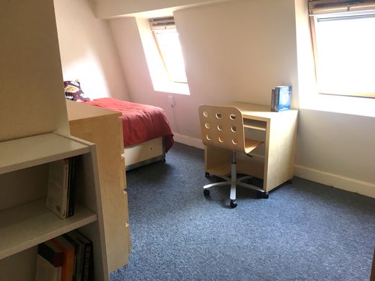 Student Properties to Let - Photo 1