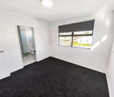 2/15 Tennyson Street, Beckenham, NZ 8023 - Photo 3