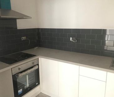 2 bedroom link detached house to rent - Photo 6