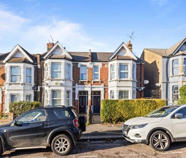 3 bedroom apartment to rent - Photo 2