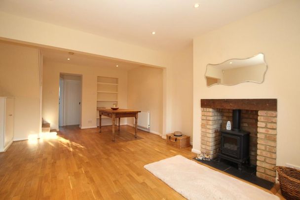 2 bedroom cottage to rent - Photo 1