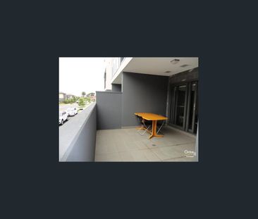 STYLISH INTERIOR WITH ENTERAINERS TERRACE - Photo 4