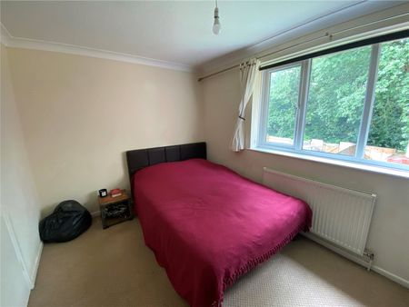 Isis Way, Sandhurst, GU47 - Photo 4