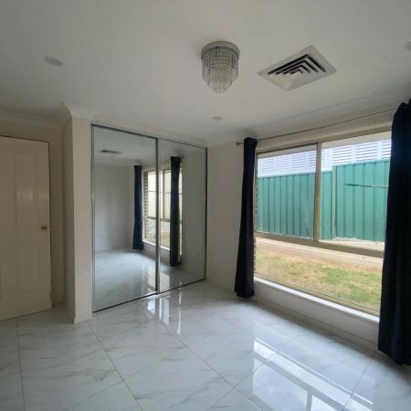 Stylish Two-Bedroom Granny Flat with Modern Finishes - Wallacia - Photo 3