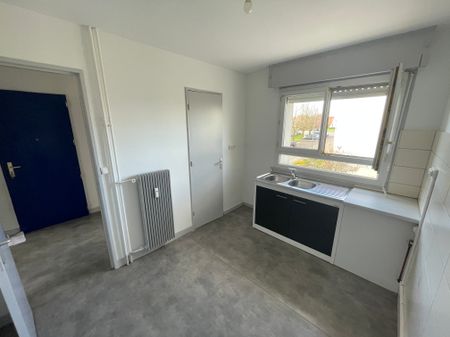 Location - Appartement T3 - 59 m² - Montbéliard - Photo 4