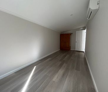 Fully Renovated 4 bedroom Home minutes from Lake Mulwala ! - Photo 1