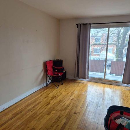 Beau 4 1/2 - Saint-Michel - dispo dès 1er juin - Photo 3