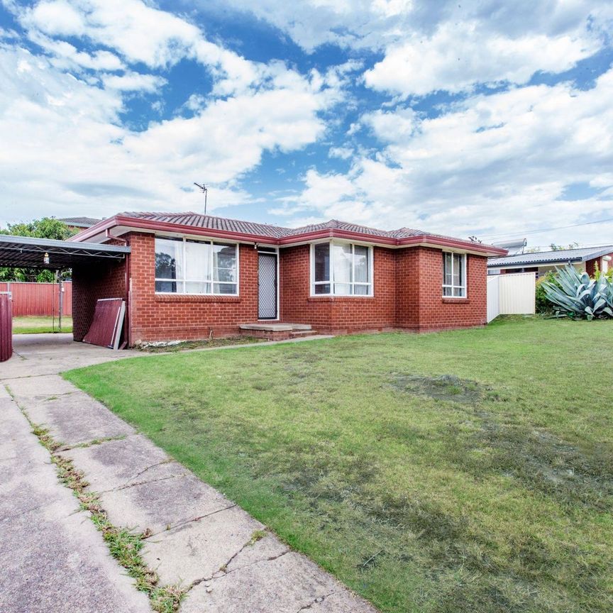 82 Barry Street, 2747, Cambridge Park Nsw - Photo 1