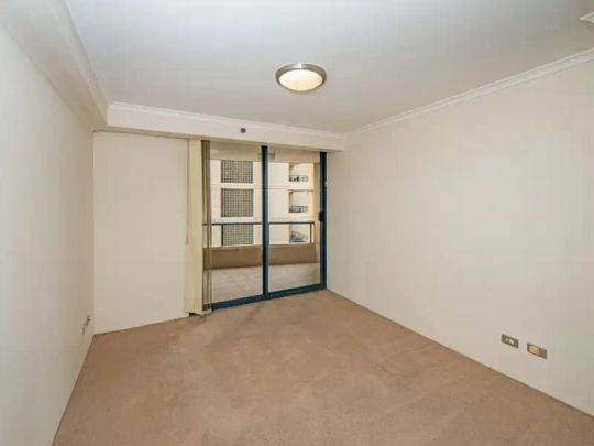 “Sydney - Regis Tower” - Photo 1