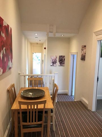 3 bedroom flat to rent - Photo 5