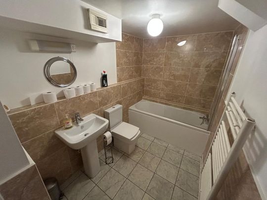 2 bedroom apartment to rent - Photo 1