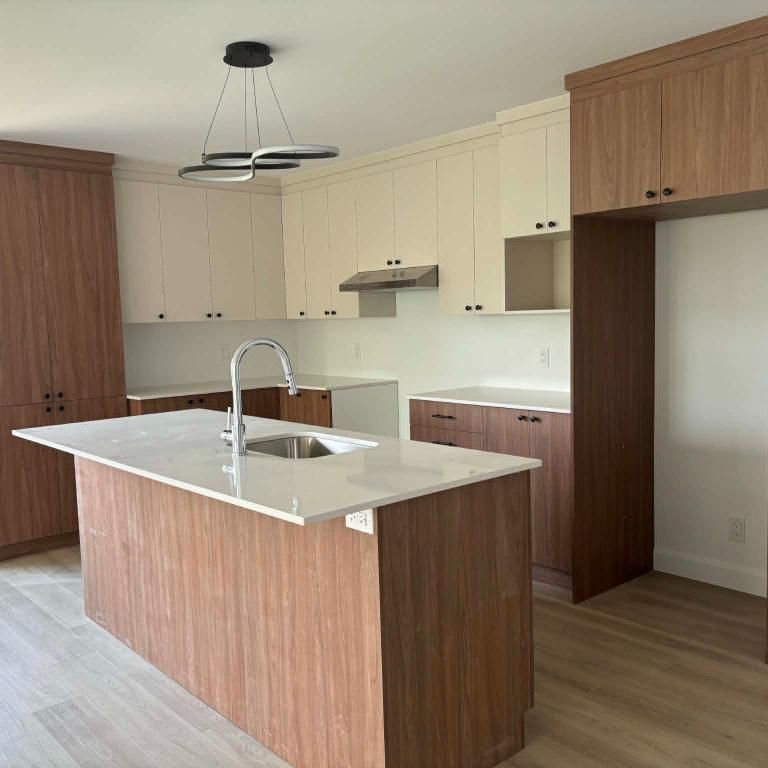 Spacieux et lumineux 4 1/2 avec bureau - Disponible pour le 1er juillet à St-Séverin en Beauce - Photo 1