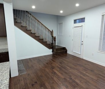 For Lease - 39 Boothill Drive, Brampton, Ontario - Photo 3