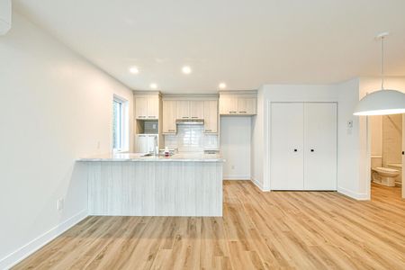 3½ à louer — 249 Rue Beauvilliers, app. 5 - Photo 3