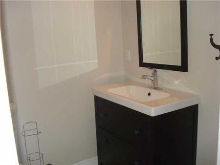 For Lease - 8 Salmond Court Unit# Lower, Hamilton, Ontario - Photo 4