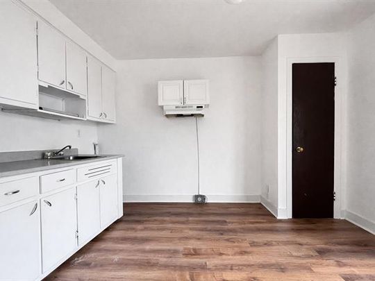 9156 12e Avenue - Photo 1