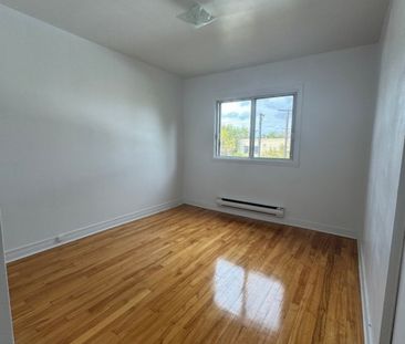 Montréal (Saint-Laurent) (Autres) - Photo 1