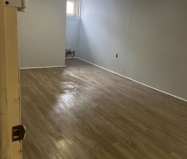 For Lease - 1904 Glengrove Road, Pickering, Ontario - Photo 6