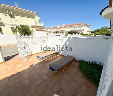 Alquiler de casa o chalet en Doña Pepa - Photo 1