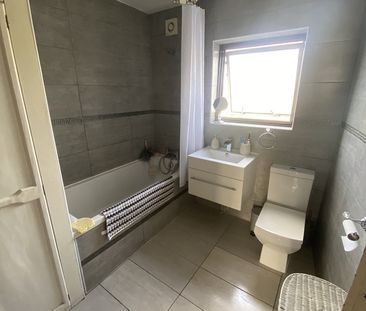 3 Bed Semi-Detached House, Steeplestone Close, N18 - Photo 3