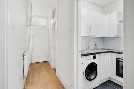 1 bedroom flat to rent - Photo 2