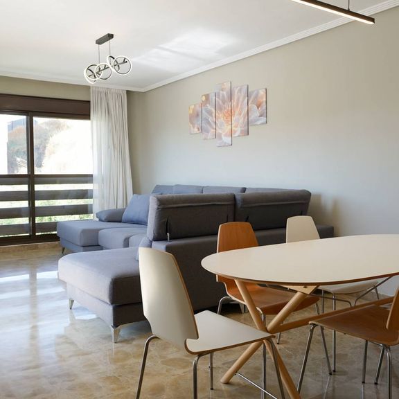 3 bedroom luxury Apartment for rent in Estepona, Andalusia - Photo 1