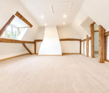 2 bedroom semi-detached house to rent - Photo 6