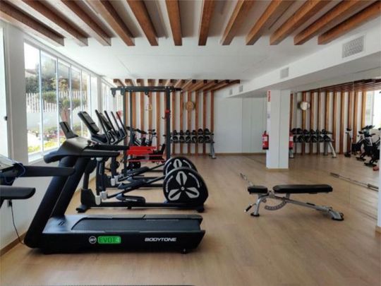 Piso de alquiler en Avenida República Argentina, 6, Playa Poniente - Photo 1