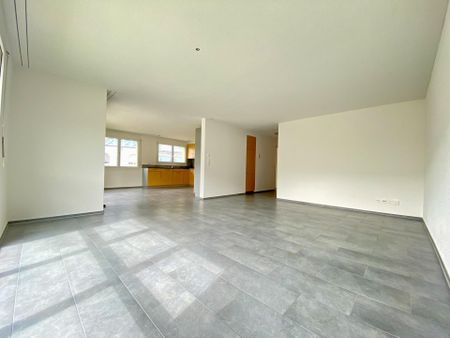 Attraktive, lichtdurchflutete 4.5-Zimmerwohnung mit grosser Küche - Foto 2