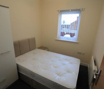 2 bedroom apartment to rent - Photo 6