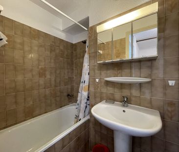 Location Appartement 2 pièces 37m² SETE 34200 - Photo 6