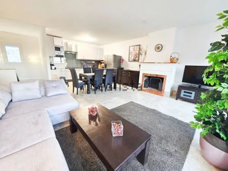 Alquiler de chalet adosado en Calle Sand - Photo 3