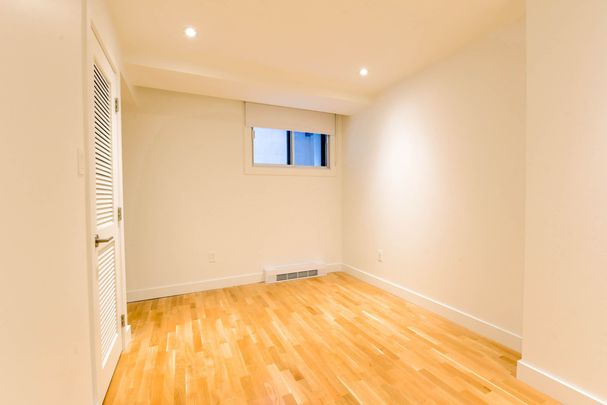 3195 Van Horne Avenue - Photo 1