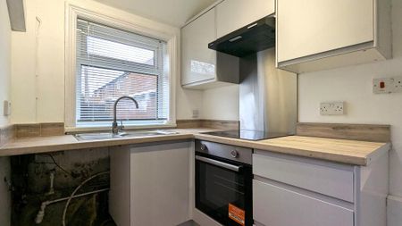 2 bedroom terraced house to rent - Photo 5