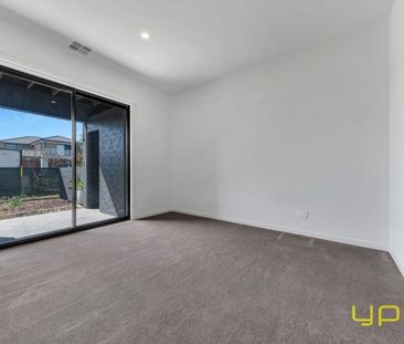 Modern and Convenient Open Plan Living - Photo 3