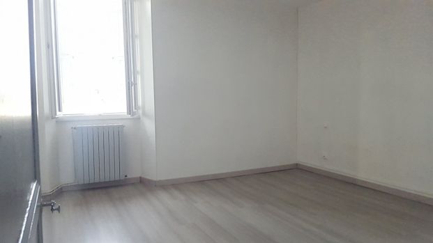 MAUVEZIN (32120) - Photo 1